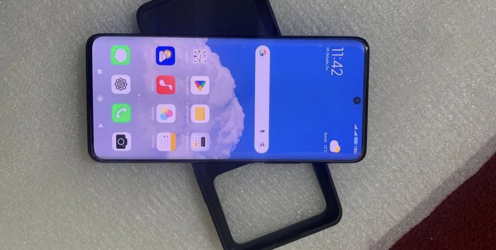 Redmi note 13 pro plus 5g, xotirasi 8+4/256 gb