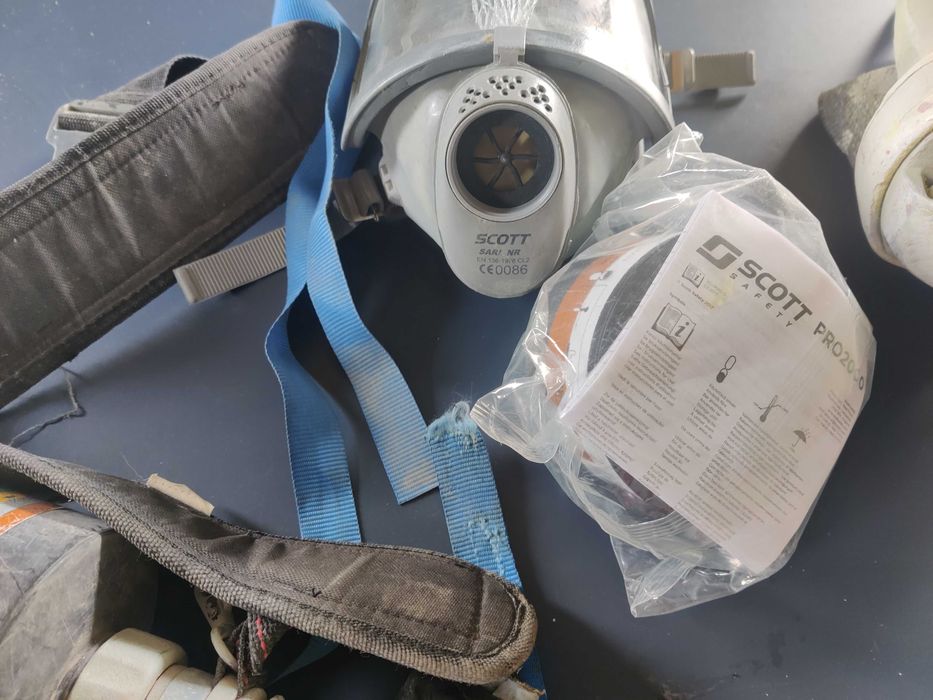 Masca cu pompa de aer profesional Scott
