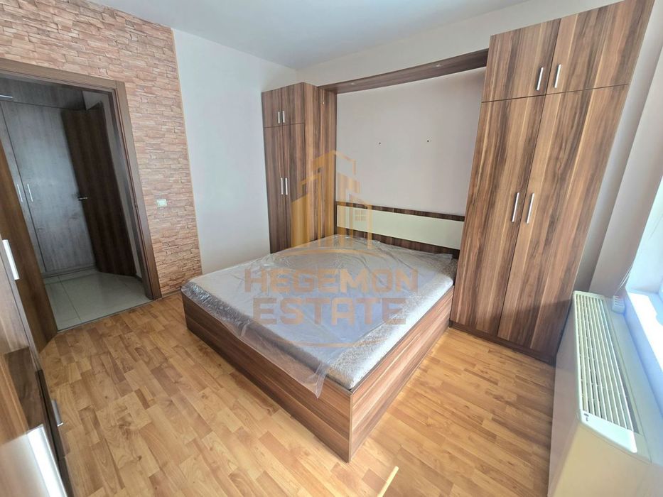 2-стаен в Варна, област-к.к. Св.Св. Константин и Елена площ 70 цена 1