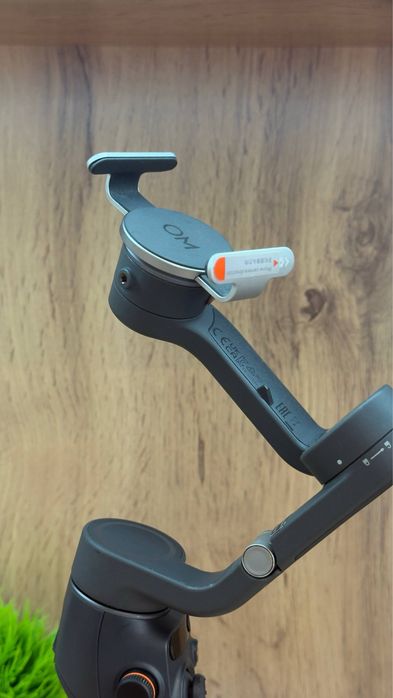 Стабилизатор DJI Osmo Mobile 6
