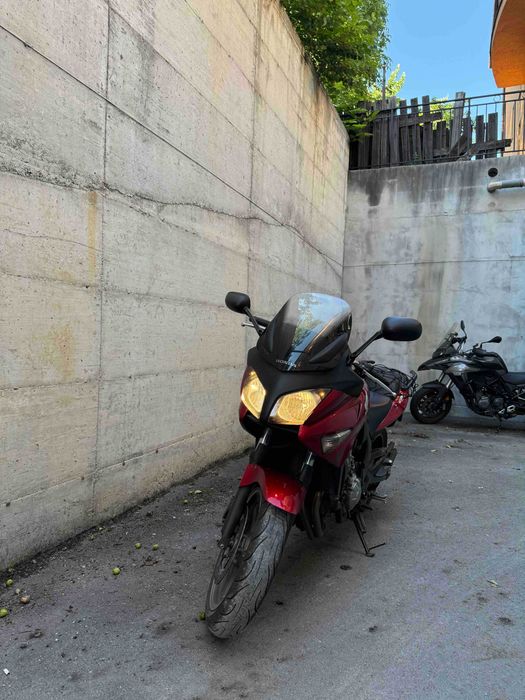 Vand motocicleta Honda CBF 600 + 2 Casti + Geaca moto