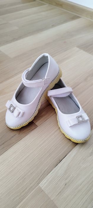 Шаферска рокля 4-5г. с подарък обувки