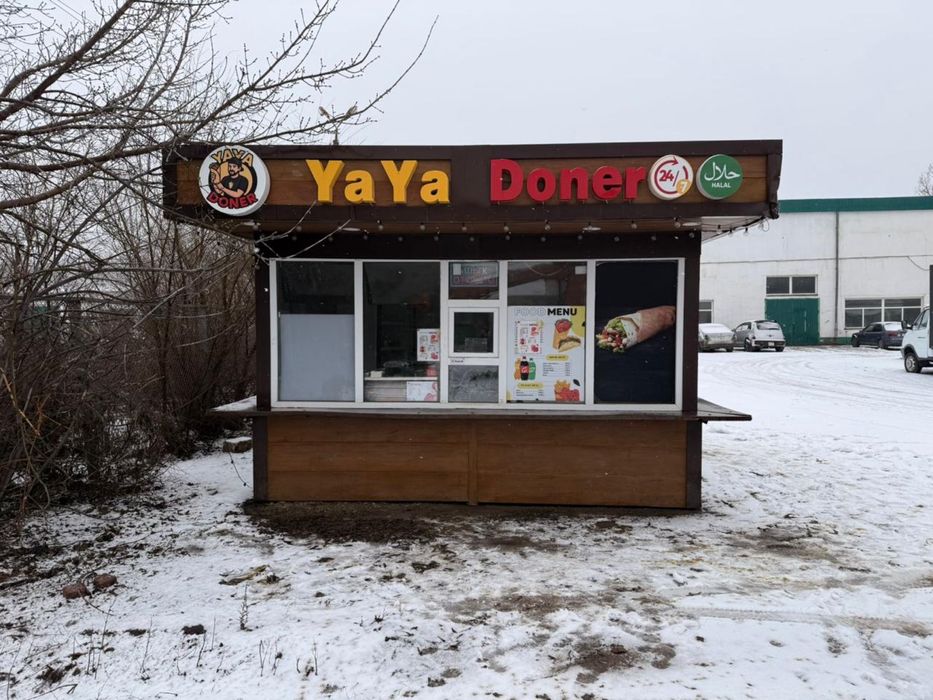 Киосок донера с оборудованием