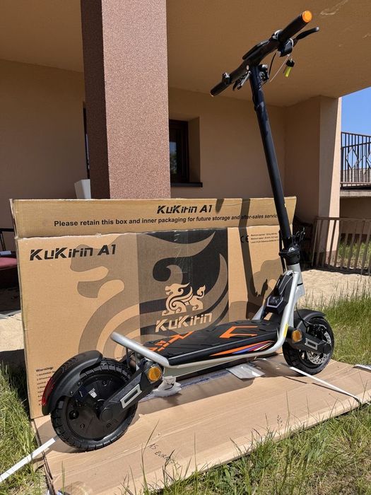 Trotineta electrica kukirin A1 50 km/h 800W sigilata