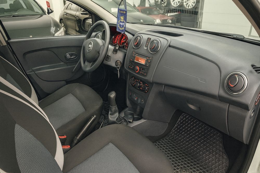 Dacia Sandero 1.2 Laureate – Benzină – Rate - Garantie