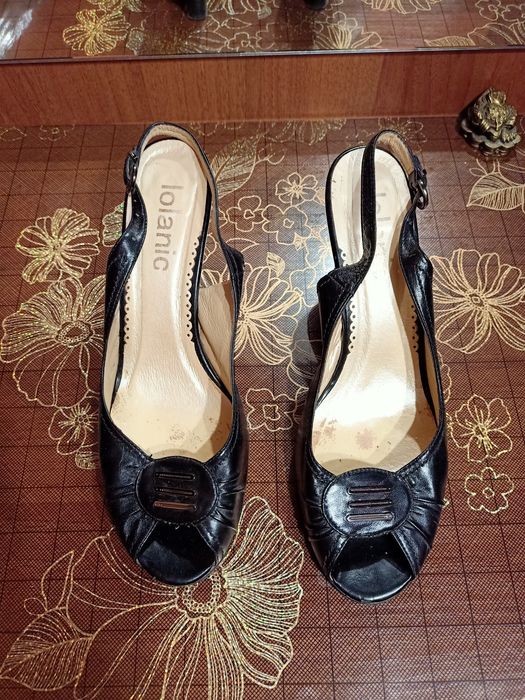 Продам обувь недорого