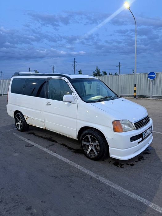 Продам машину Honda Stepwagon