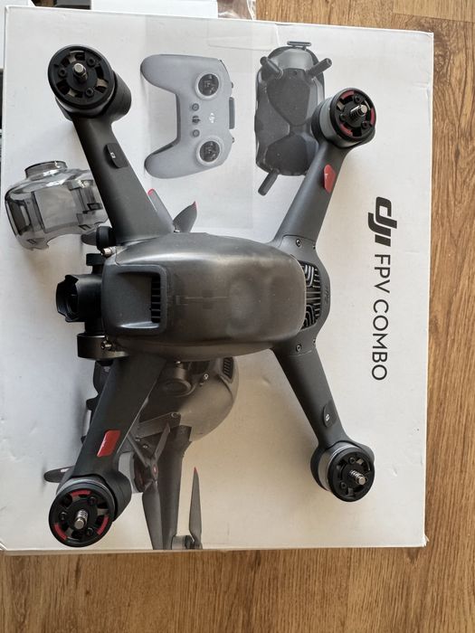 Dji FPV + 2 baterii, impecabil