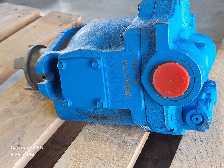 Бутална помпа Vickers PVQ 45