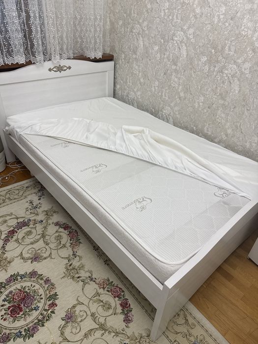 Продам кровать 1,5