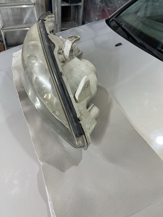 Фара камри 30 правый