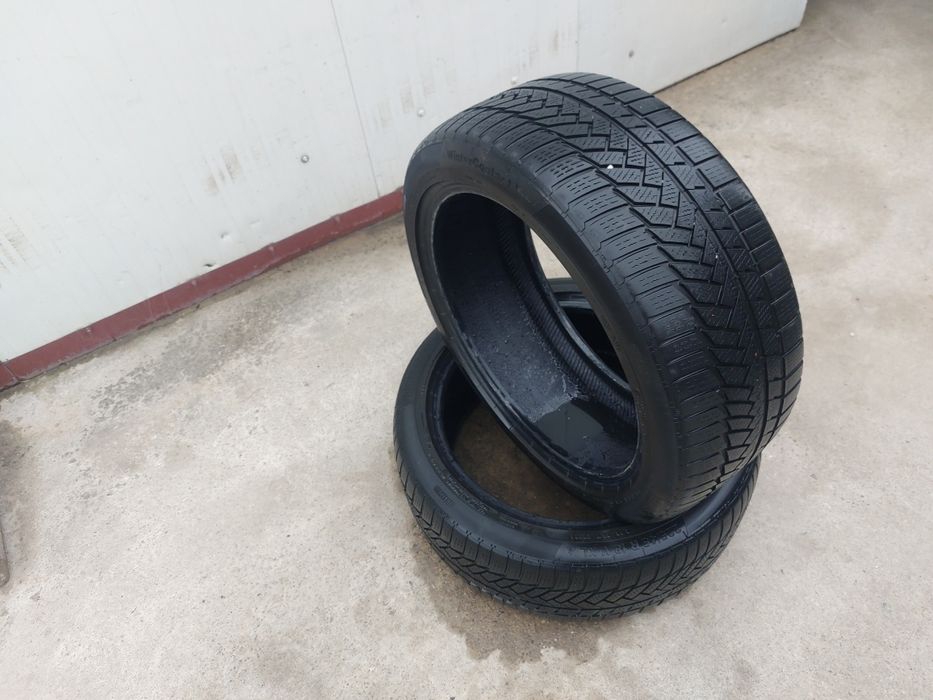 125 lei bucata! Doua anvelope M+S/IARNA 225 40 r18 Continental