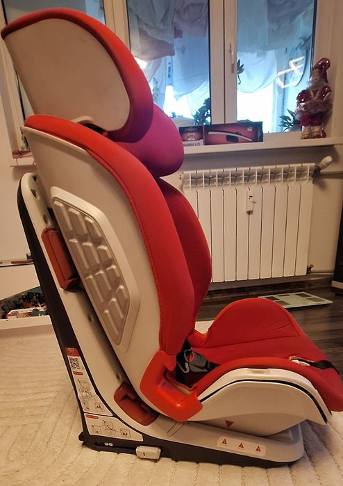 Scaun masina  Chicco cu Isofix