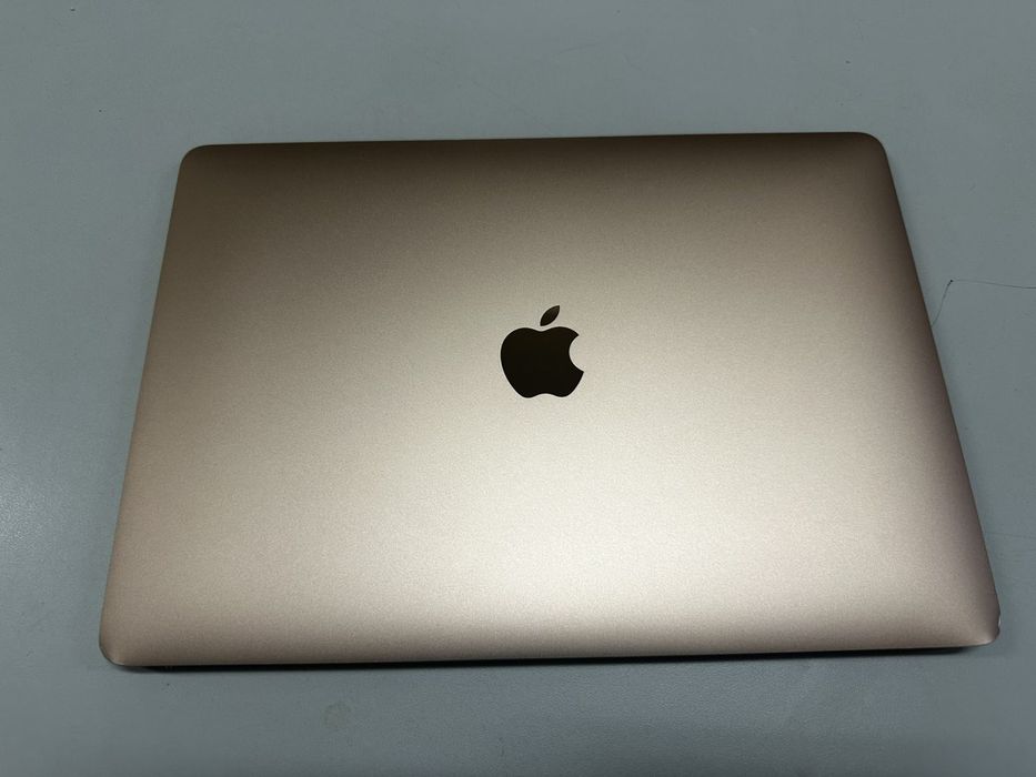 Apple MacBook Air 13" Retina/DC i5 1.6GHz/8GB/256GB/Intel UHD G 617 -