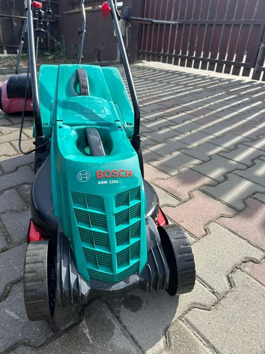 Masina tuns gazon Bosch ARM 3200 Electrica