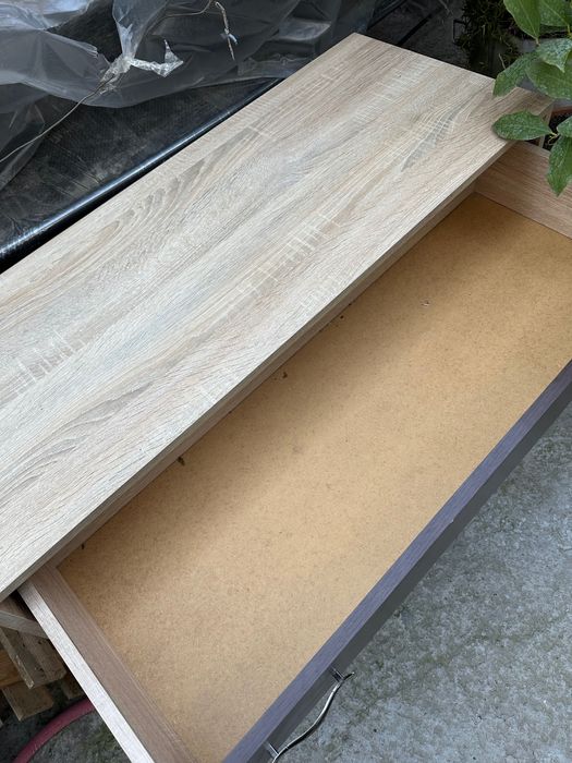 Продавам нов скрин