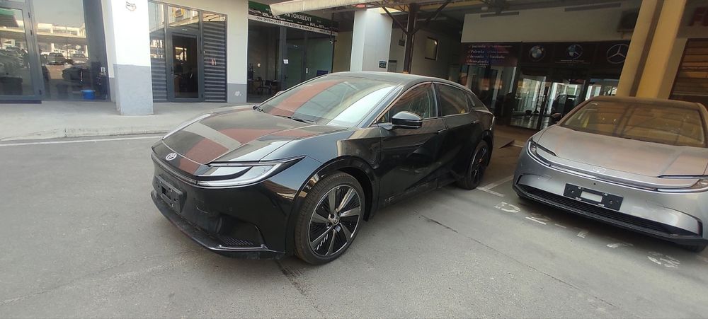 Toyota Bz 5 toʻliq elektr