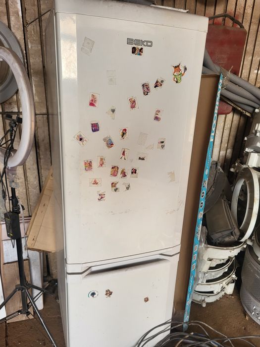 Продам холодильник