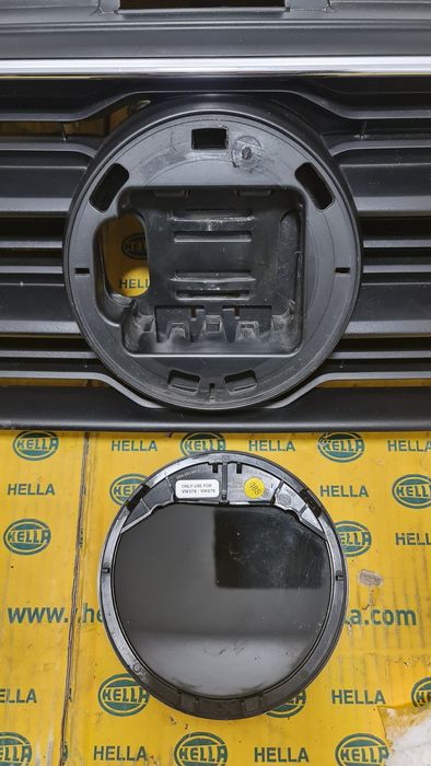 Grila masca radiator bara fata emblema radar VW T-Roc facelift 2ga R