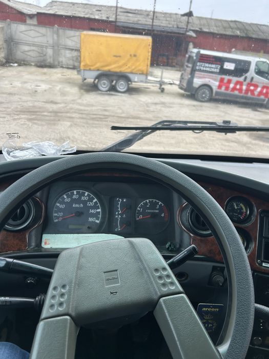 Autocar Isuzu 32 locuri