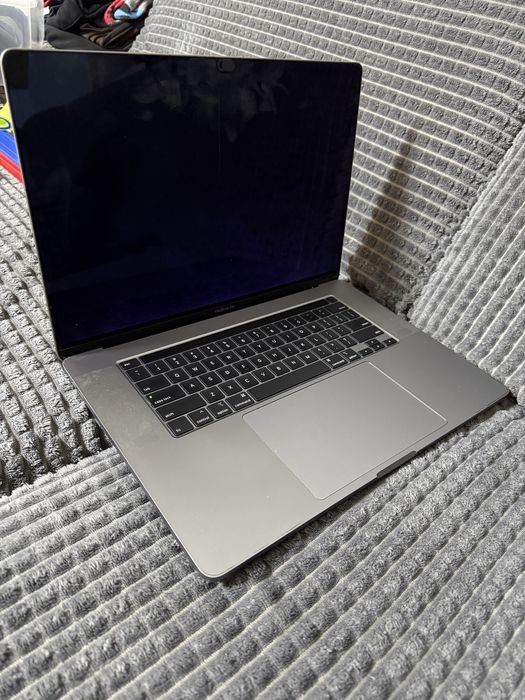 Macbook pro 16.1 2020, i7