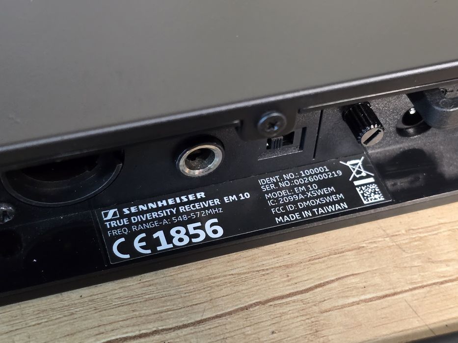 Receptor Wireless SENNHEISER XS Wireless EM10,un/balanced,+ antene !