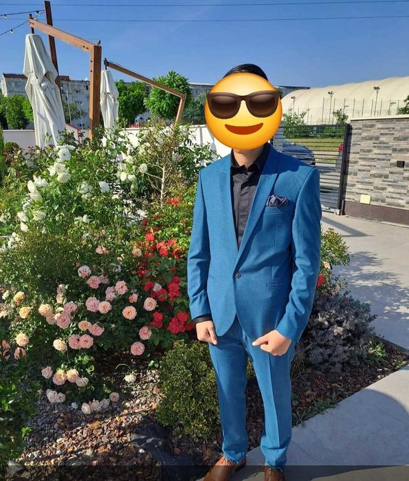 Costum de baieti de vară foarte subtire, albastru turcuaz.