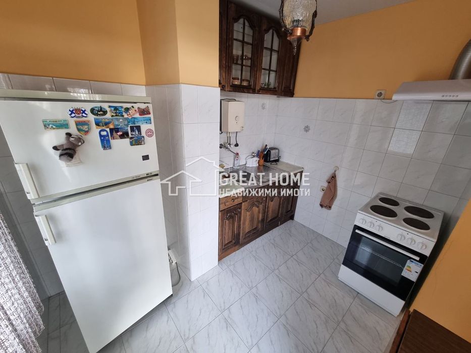 Четиристаен ! Трапезица !