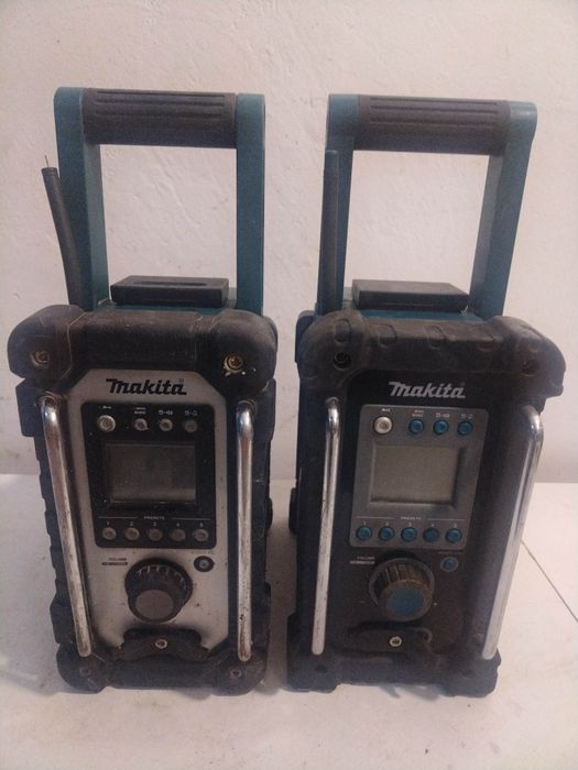 Акумулаторно радио за строителни обекти Makita BMR102 7,2V - 18V 
без батерия 
Радиоприемник подходящ за почти всякакъв тип работни площадки. Здрава к