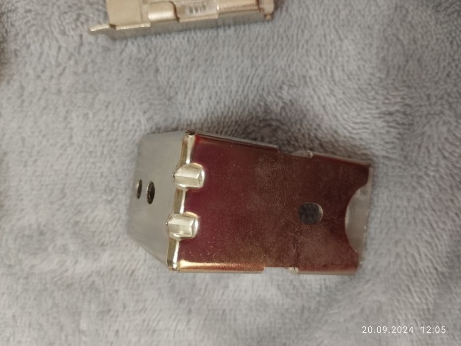 Крепления для жалюзи и ролл штор