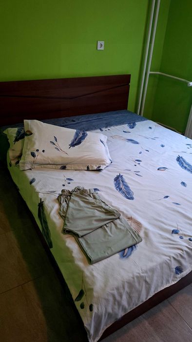 Продавам спалня 160/190 см