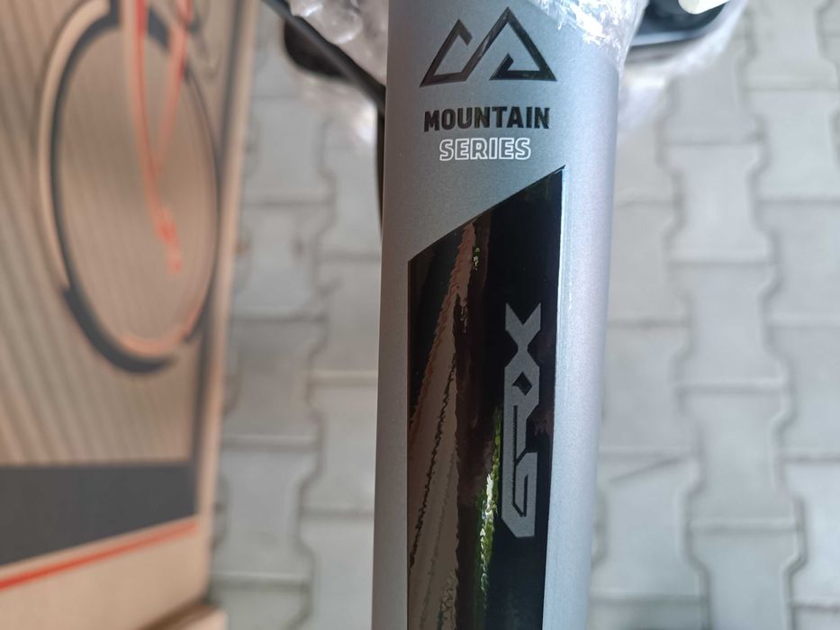 НОВ велосипед  27.5" Cross GRX 8