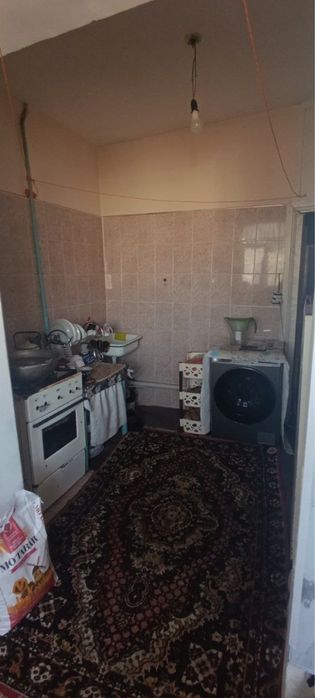 Продается 4-х комнатная квартира Чирчик 10 микрорайон