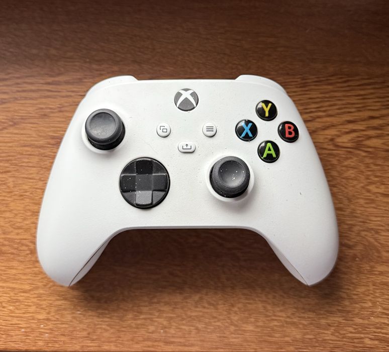 Controller Xbox Series în stare excelenta