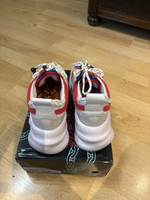 Versace chain reaction 42