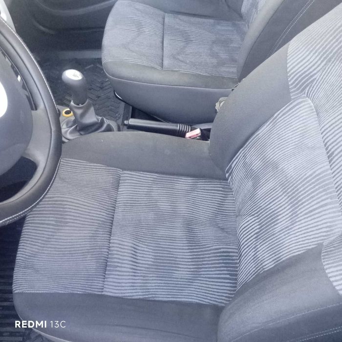 dacia logan 2009 benzina 1,6 16v proprietar