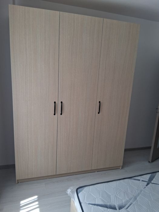 Apartamente de închiriat