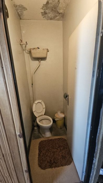 Продава се 3-стаен апартамент в град Етрополе