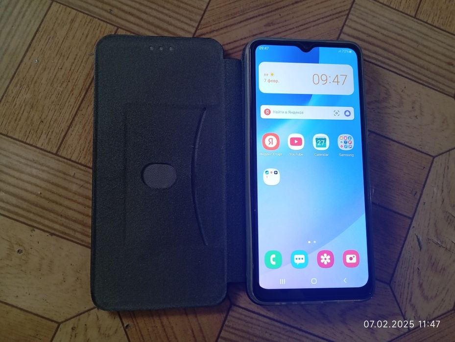 Самсунг телефон. А 02.