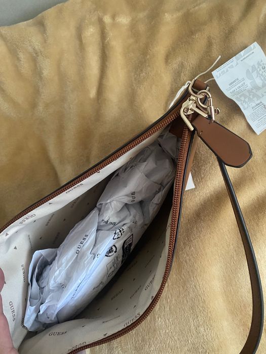 GUESS дамска чанта нова