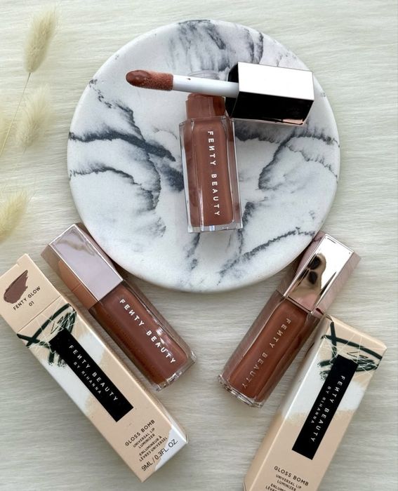 Fenty beauty gloss bomb червило