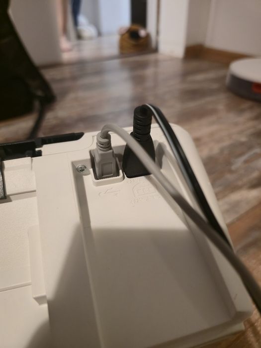 imprimantă HP Deskjet Ink Advantage 1015.