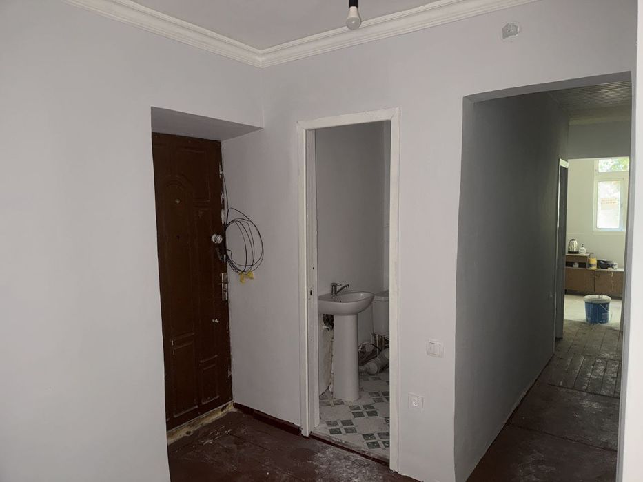 Микрорайон ташгрес около колледжа сампи продаётся квартира 3 ком