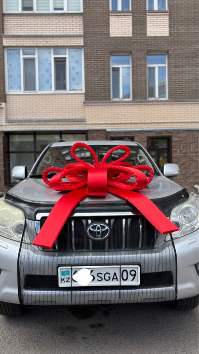 Бант подарочный на машину