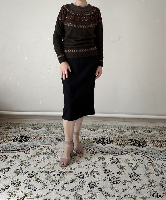 Юбки, жилет, кофты