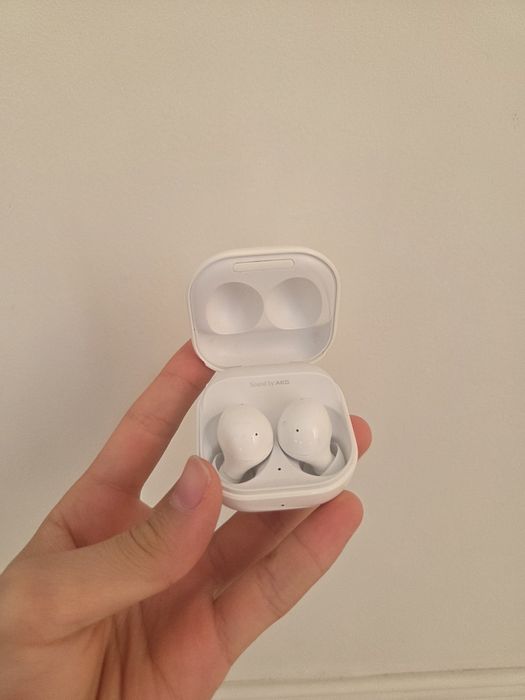 Galaxy buds 2 white белые