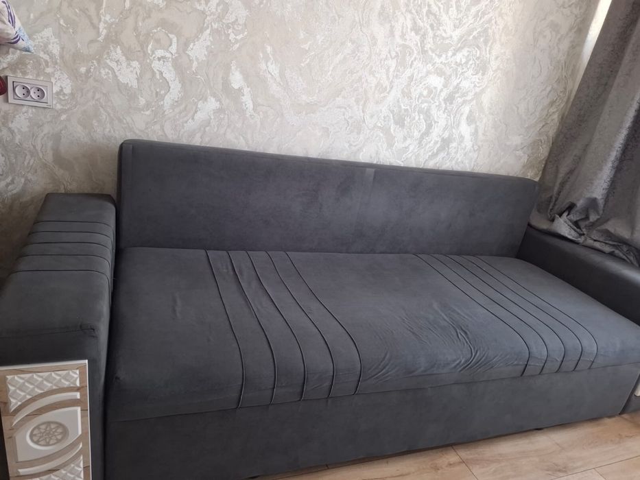 продаю диван в хорошем состаянии