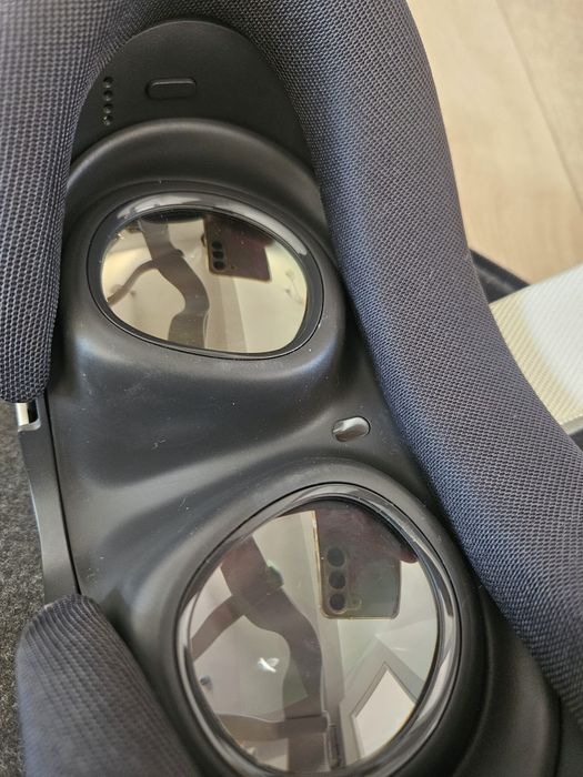 Meta oculus 3 complet si meta oculus 2 fara controllers