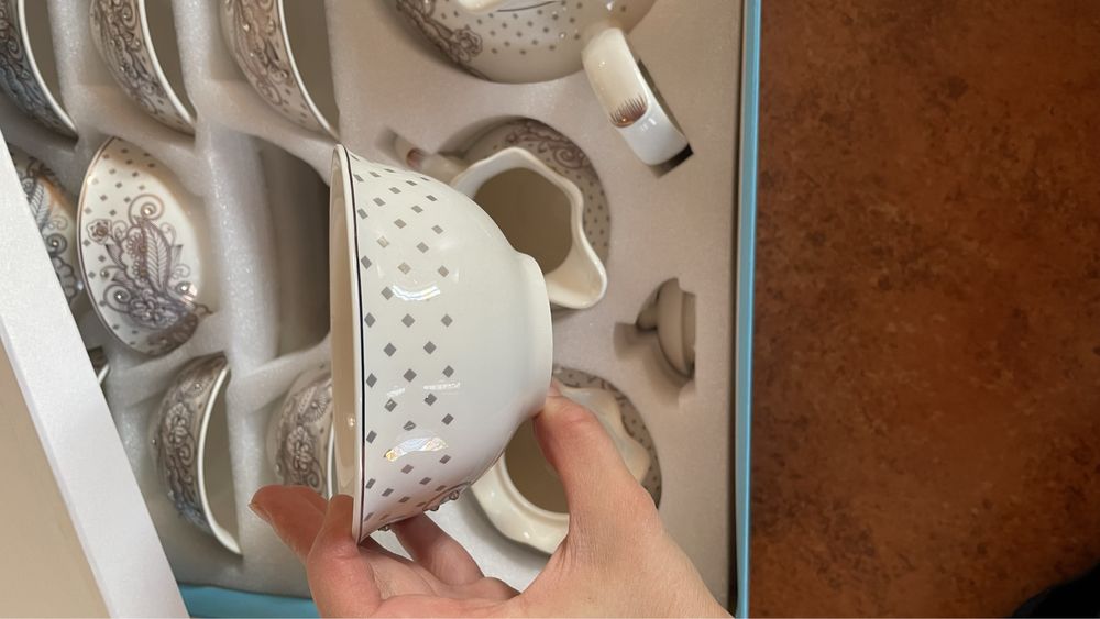 Новый чайный сервиз на 9 персон