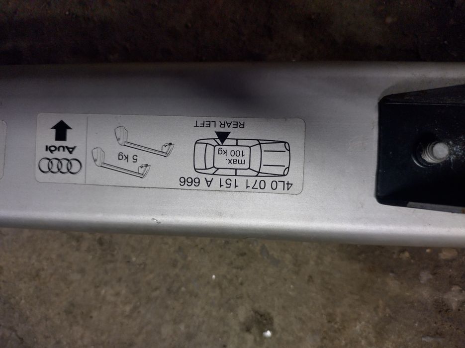 Оригинални напречни греди за багажник AUDI Q7 1-ва генерация